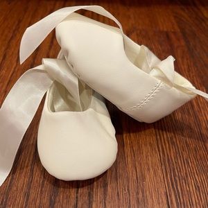 Baby ballet slipper dress shoe for newborn